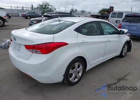 2013 Hyundai Elantra Gls z USA, uszkodzony, nr VIN 5NPDH4AE4DH403256